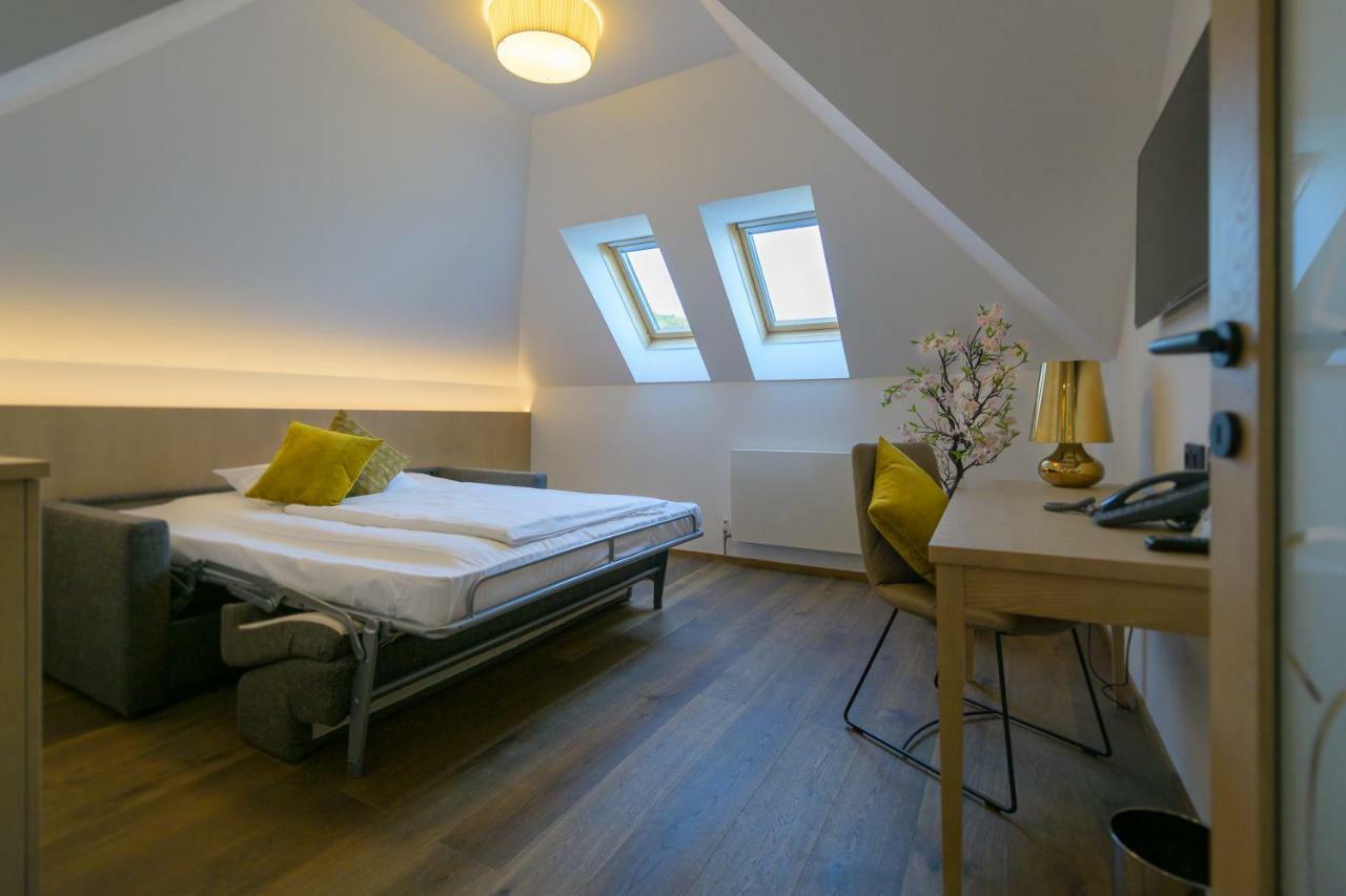 Hotel Turmhof Gumpoldskirchen Esterno foto