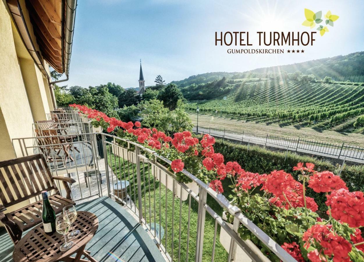 Hotel Turmhof Gumpoldskirchen Esterno foto